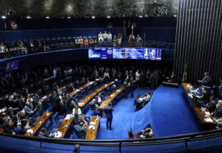 Senado aprova mudanças na regulamentação da reforma tributária com foco em benefícios e ajustes fiscais - 