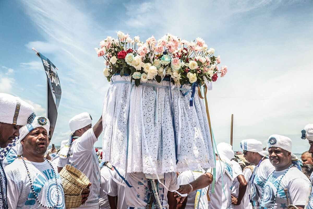 Afoxé Filhos de Gandhy celebra Iemanjá com cortejo e ensaio no Pelourinho - 