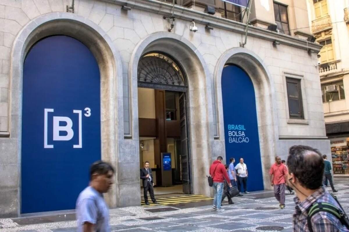 B3 registra retirada de R$ 24,2 bilhões em 2024: entenda os fatores por trás - 