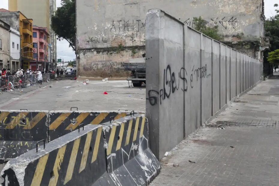 STF fixa 15 dias para PGR se posicionar sobre ação contra muro na Cracolândia, em SP - 