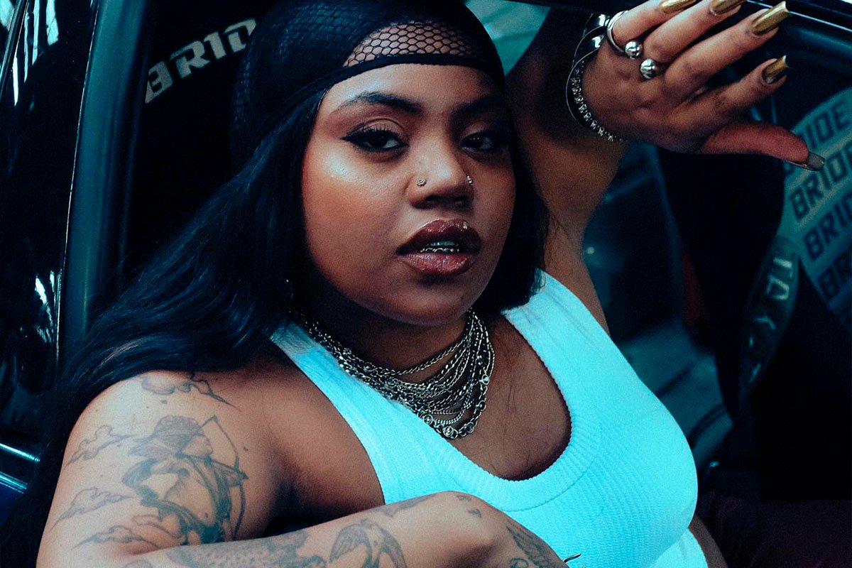 Rapper baiana retira clipe do ar por fazer gesto análogo a facção criminosa: ‘Aprendizado’ - 