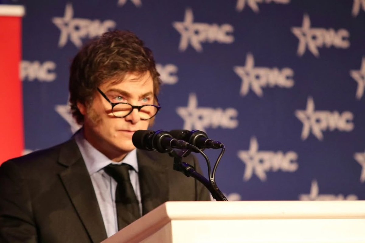 Parlamentares do PT ironizam inflação argentina em comparação com o Brasil - 