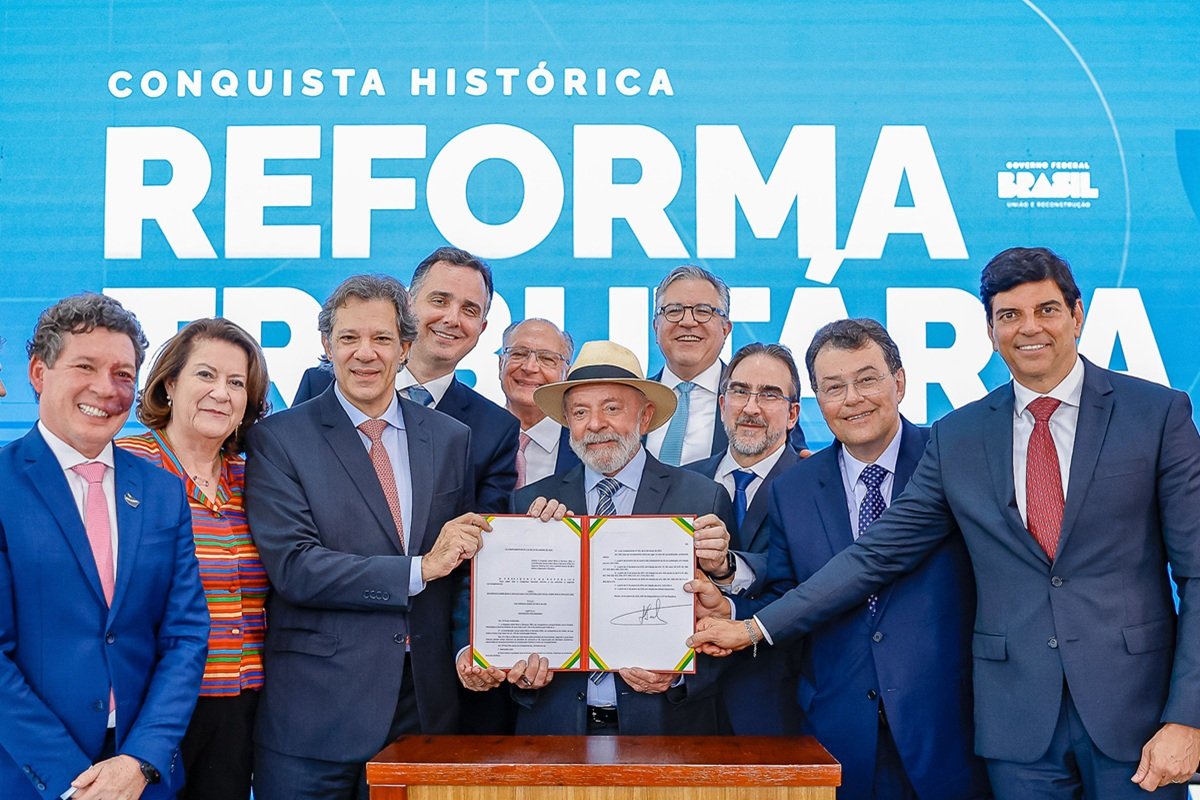 Lula sanciona regulamentação da reforma tributária sobre consumo - 