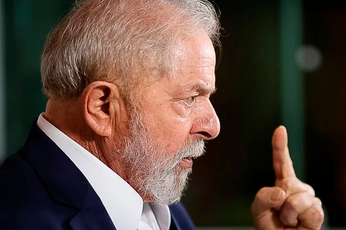 Oposição estuda pedir impeachment de Lula após irregularidade no ‘Pé-de-Meia’ - 