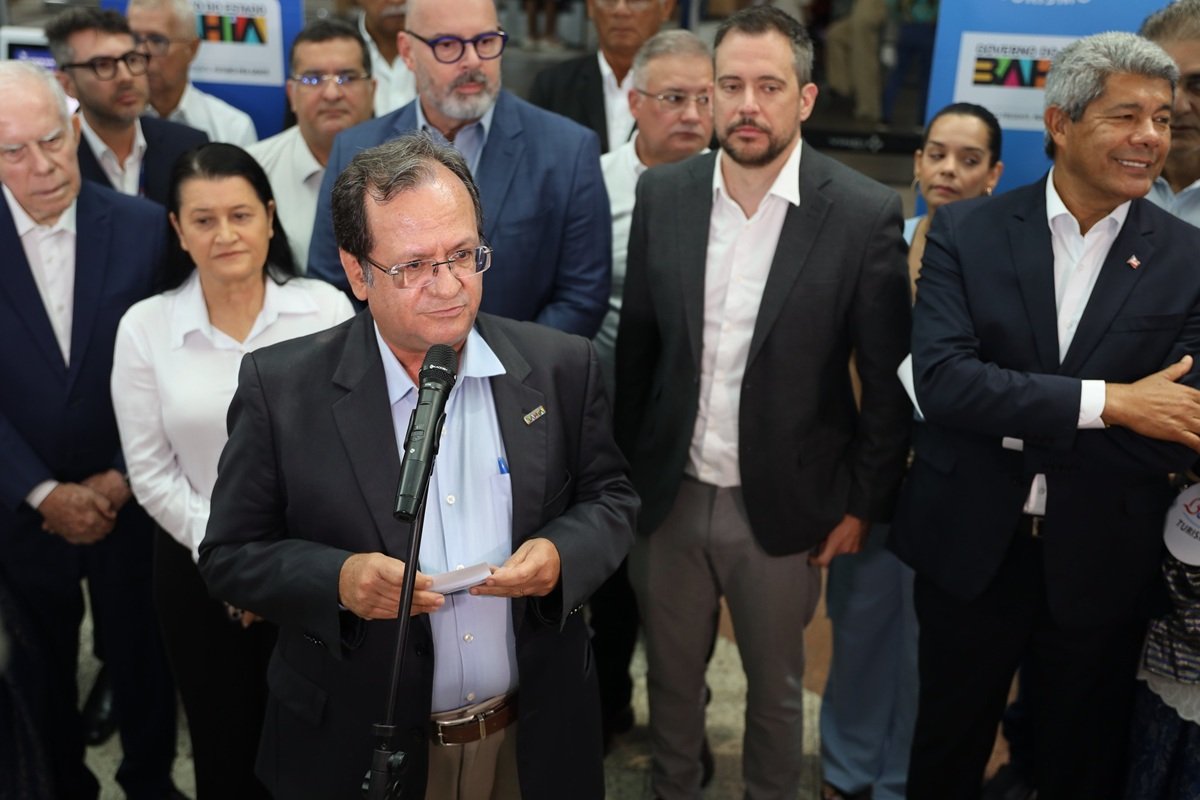Maurício Bacelar ressalta importância da conectividade aérea e diz que governo trabalha para captar novos voos - 