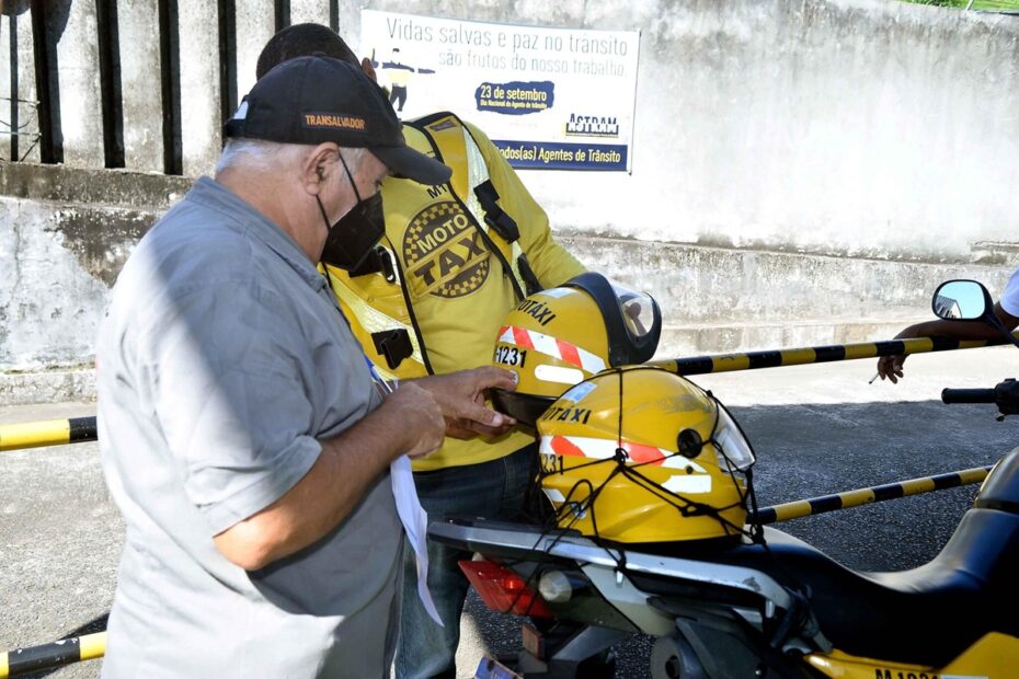 Semob inicia vistoria obrigatória de mototáxis em Salvador - 