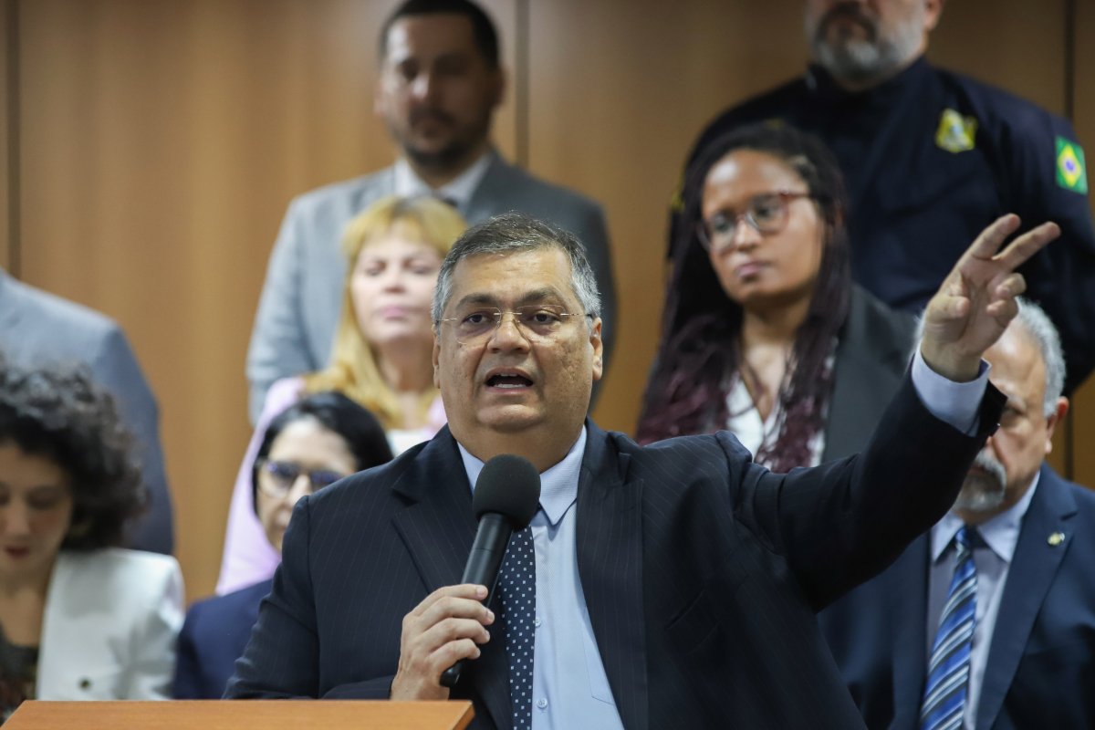 Partido Novo questiona uso de verbas da Saúde e pede bloqueio ao STF - 