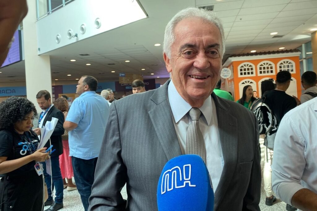 Otto Alencar descarta antecipar debate sobre 2026 e reafirma apoio a Angelo Coronel