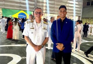 Sandro Filho participa de cerimônia da Marinha em Salvador - 