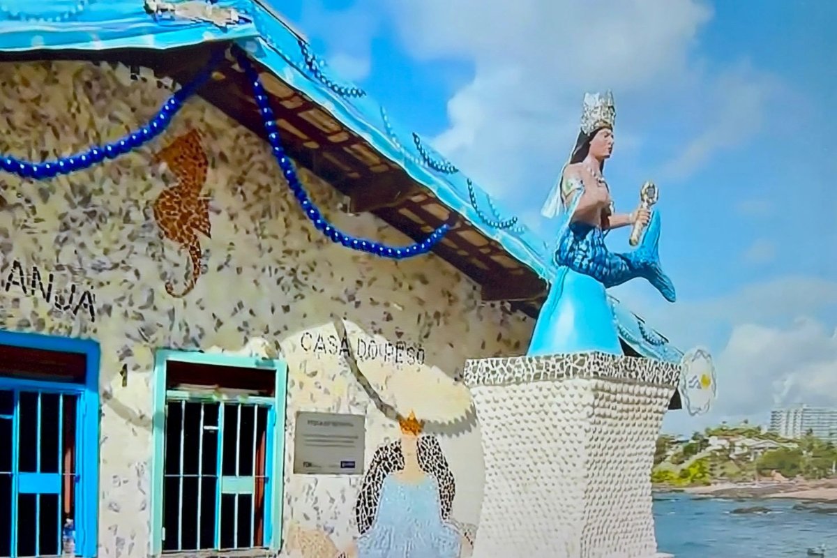 Escultura de Iemanjá é restaurada para festa de 2 de fevereiro em Salvador - 