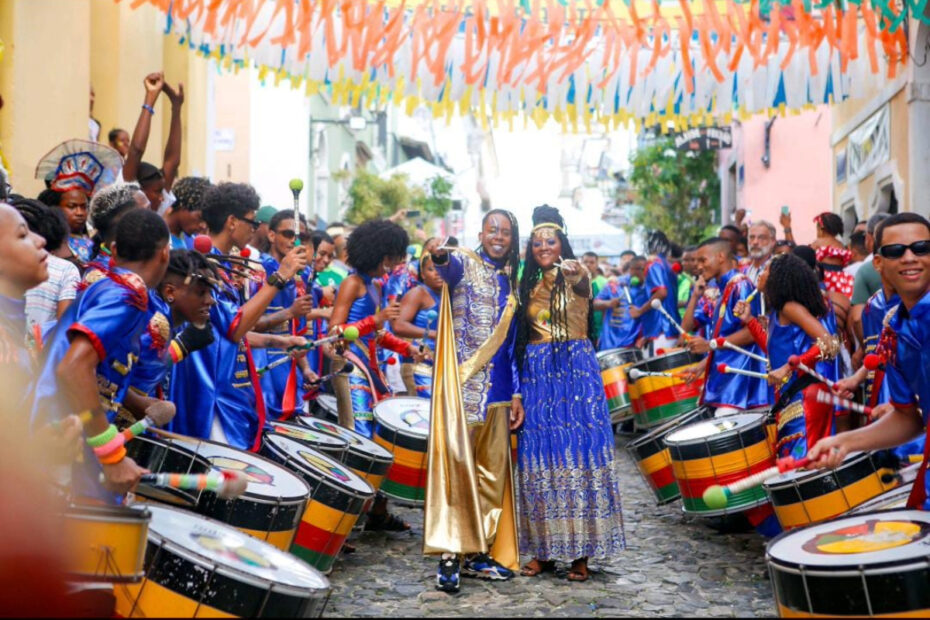 Bloco Olodum mirim celebra 40 anos de samba reggae no Carnaval 2025 - 