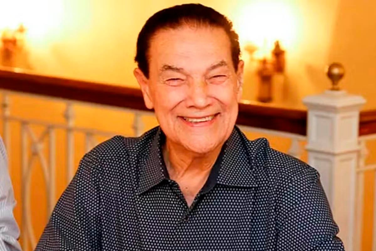 Divaldo Franco recebe alta médica após quadro de infecção urinária e seguirá recuperação em casa - 