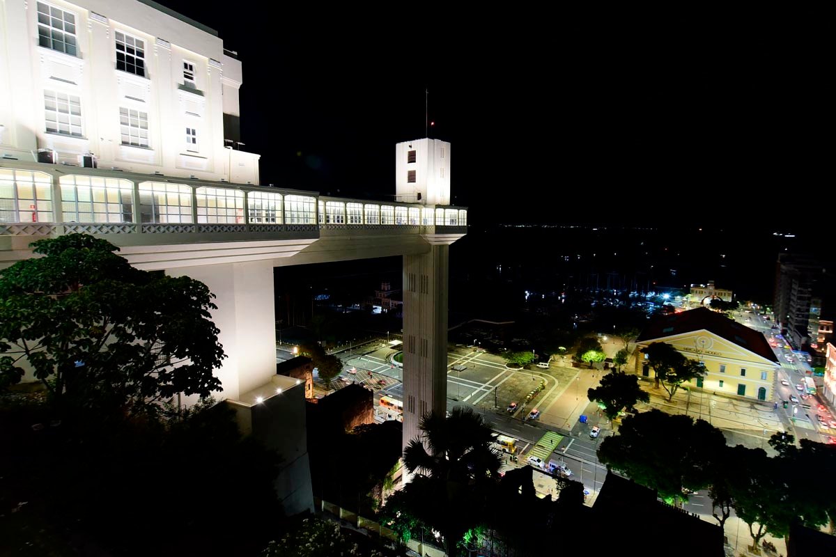 Elevador Lacerda é reaberto após reforma e terá tarifa gratuita por tempo limitado; confira melhorias - 