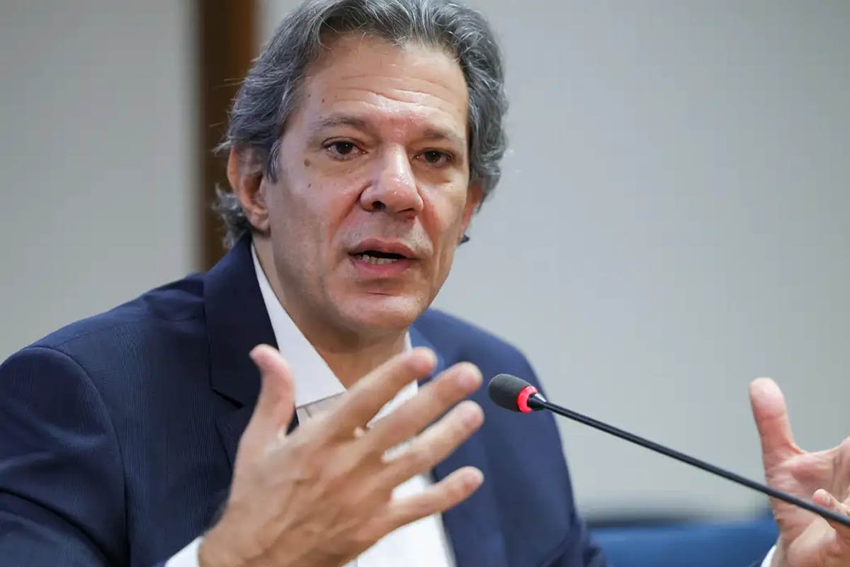 Haddad prevê alívio nos preços dos alimentos com queda do dólar e expectativa de safra recorde em 2025 - 