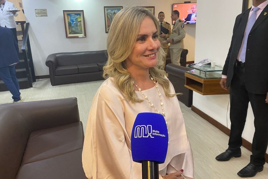 Ivana Bastos prega cautela sobre o futuro da AL-BA e diz aguardar decisão do STF