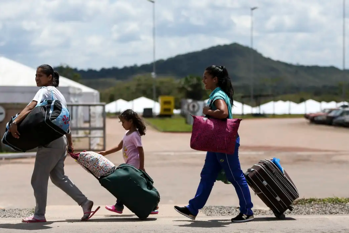Brasil recebe mais de 194 mil migrantes em 2024; venezuelanos lideram entradas - 