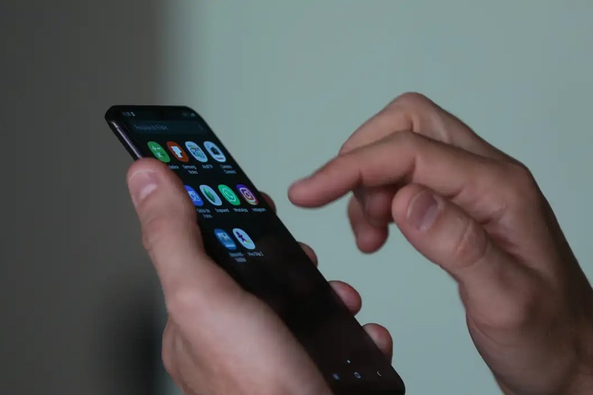 Salvador e Lauro de Freitas estão entre cidades com mais roubos de celular no Brasil - 