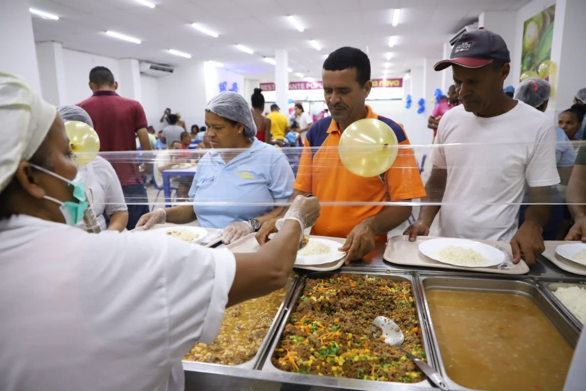 Com 100 mil refeições servidas, Restaurante Popular de Águas Claras comemora um ano de funcionamento - 