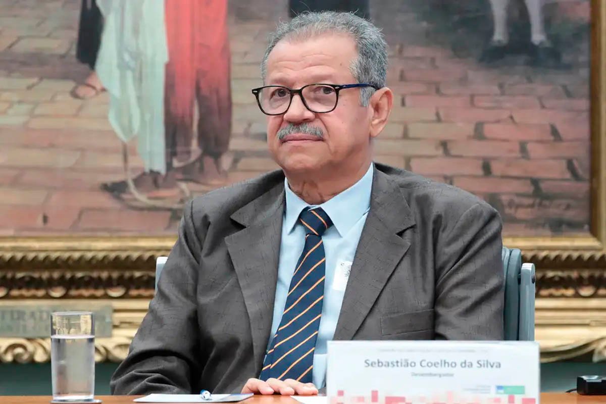 OAB cobra explicações ao STF após detenção de advogado por gritos durante julgamento de Bolsonaro - 