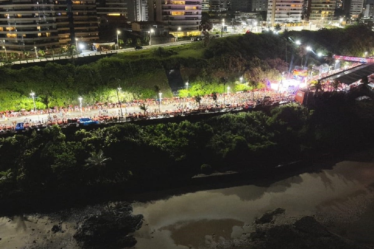 Graer resgata folião com intoxicação grave no circuito Dodô - 