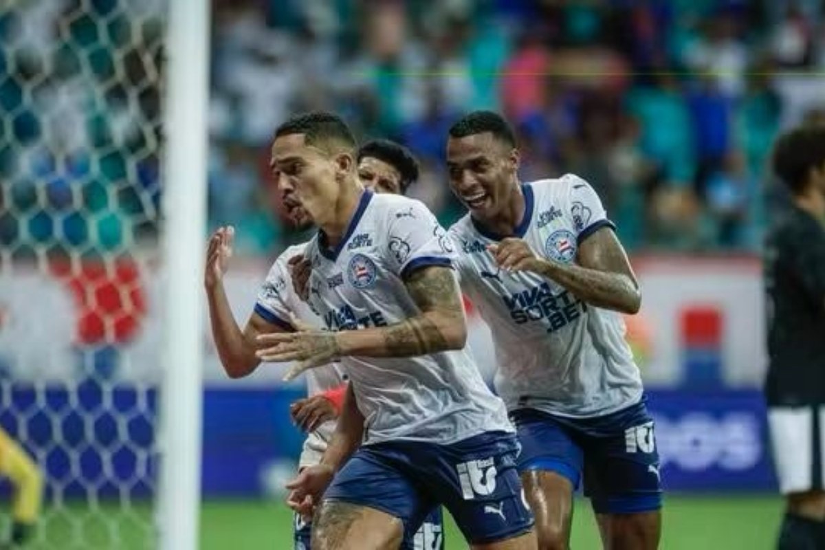 Bahia vacila nos minutos finais e cede empate ao Corinthians após expulsão de Everton Ribeiro  - 