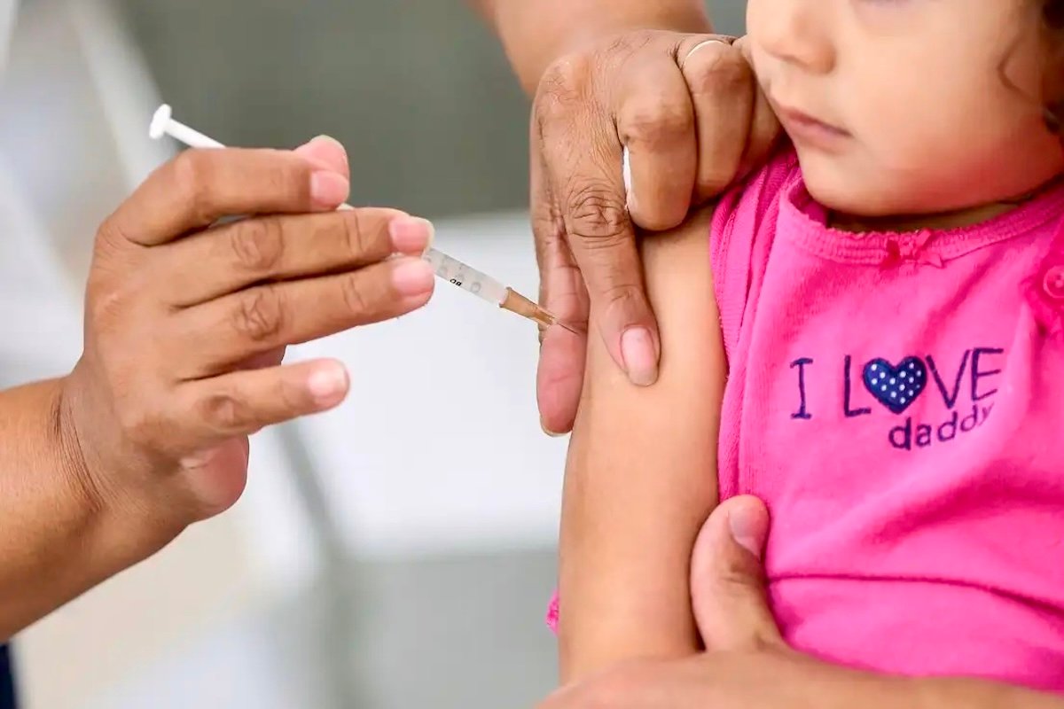 Sarampo dispara nas Américas e liga alerta sanitário; Brasil mantém status de área livre - 
