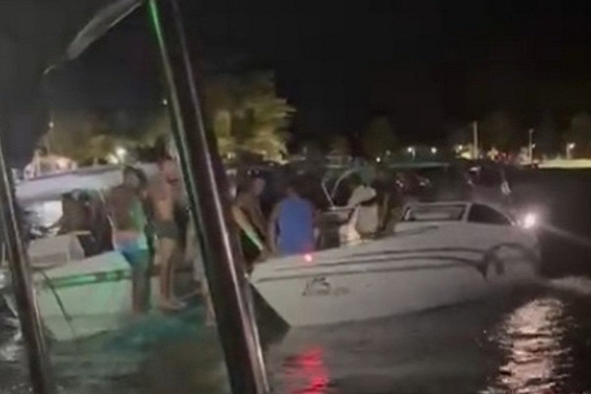 Colisão entre lanchas deixa um morto e mais de dez feridos em Morro de São Paulo - 