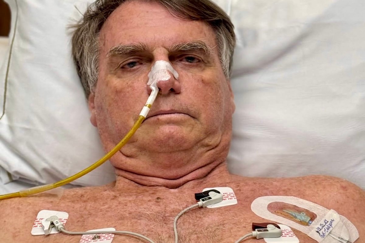 Estado de saúde de Bolsonaro evolui bem, mas alta da UTI ainda não tem data - 