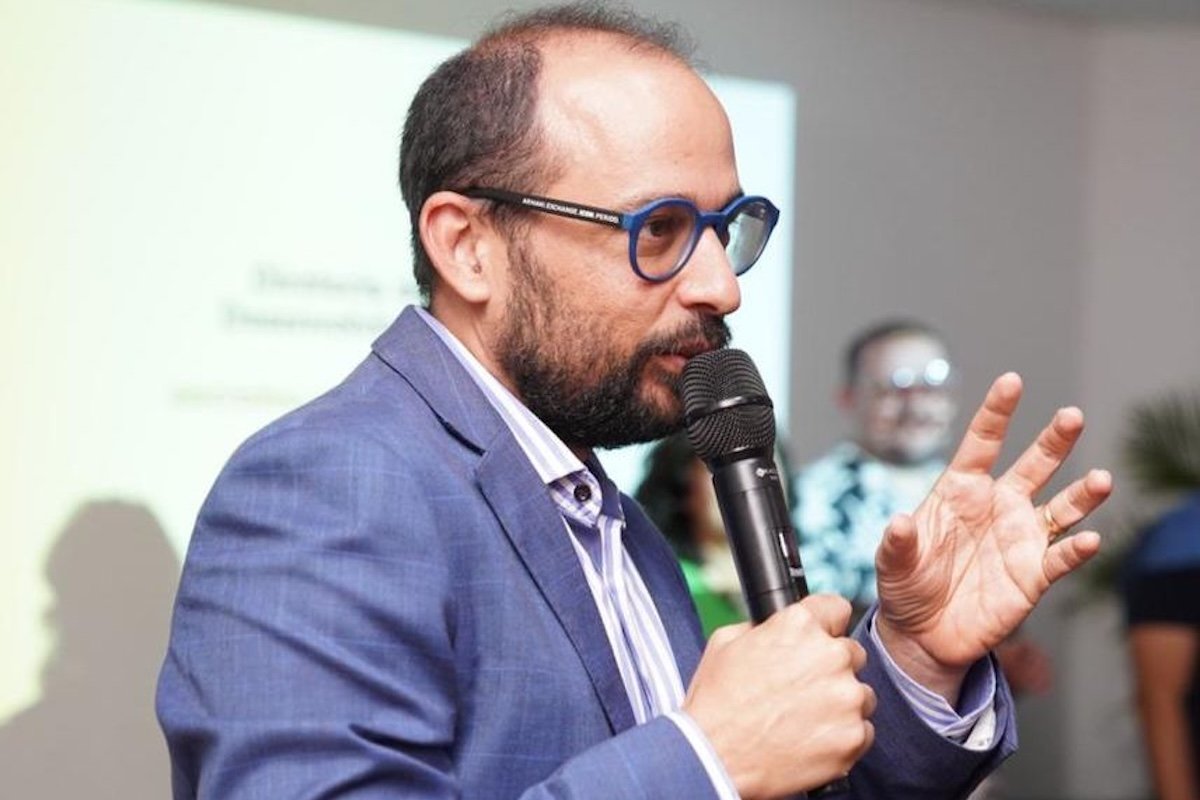 Deixem as mãos livres do mercado aonde eu possa vê-las - 