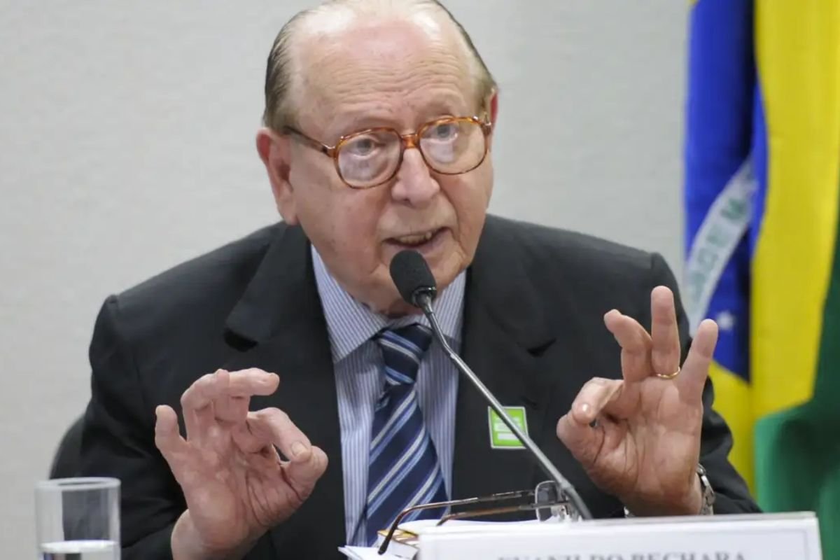 Adeus a Evanildo Bechara: mestre da gramática e membro da ABL morre no Rio aos 97 - 