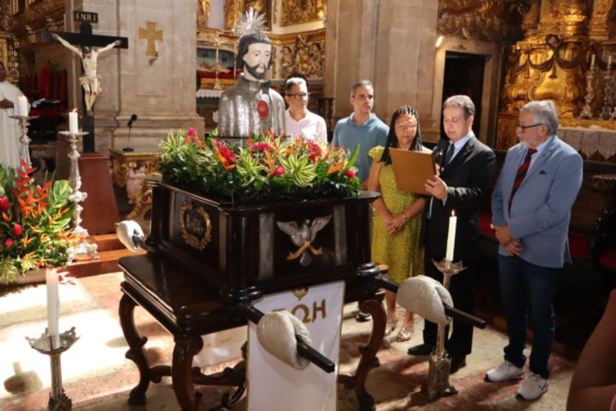 Salvador celebra 339 anos de devoção a São Francisco Xavier com missa e procissão no Terreiro de Jesus - 