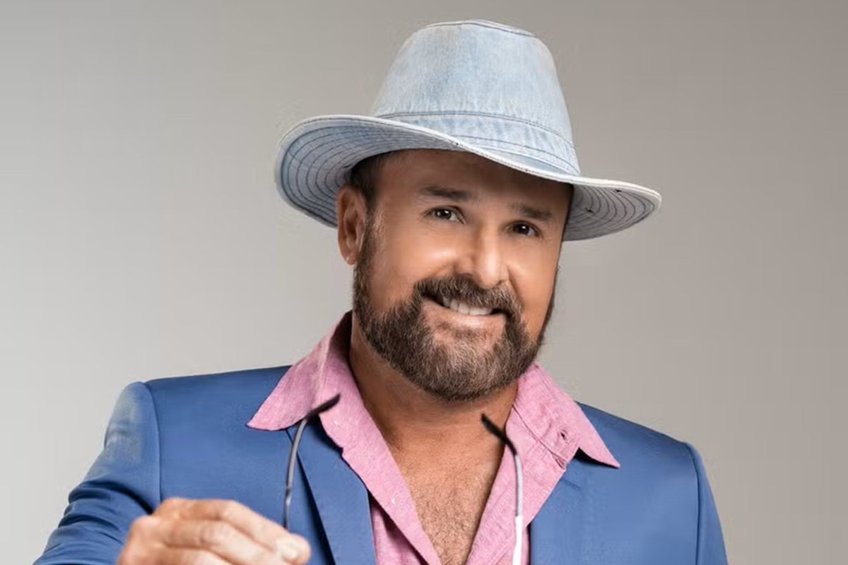 Léo Estakazero critica presença de artistas não nordestinos no São João e defende valorização do forró baiano - 