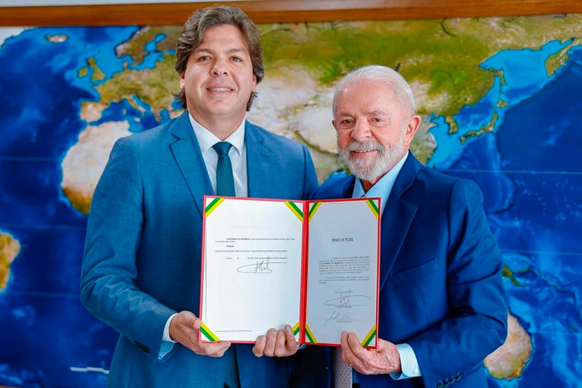 Frederico Siqueira assume Ministério das Comunicações e promete ampliação da rede 5G no Brasil - 