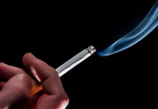 França vai proibir cigarro em praias, parques, pontos de ônibus e áreas escolares a partir de julho - 