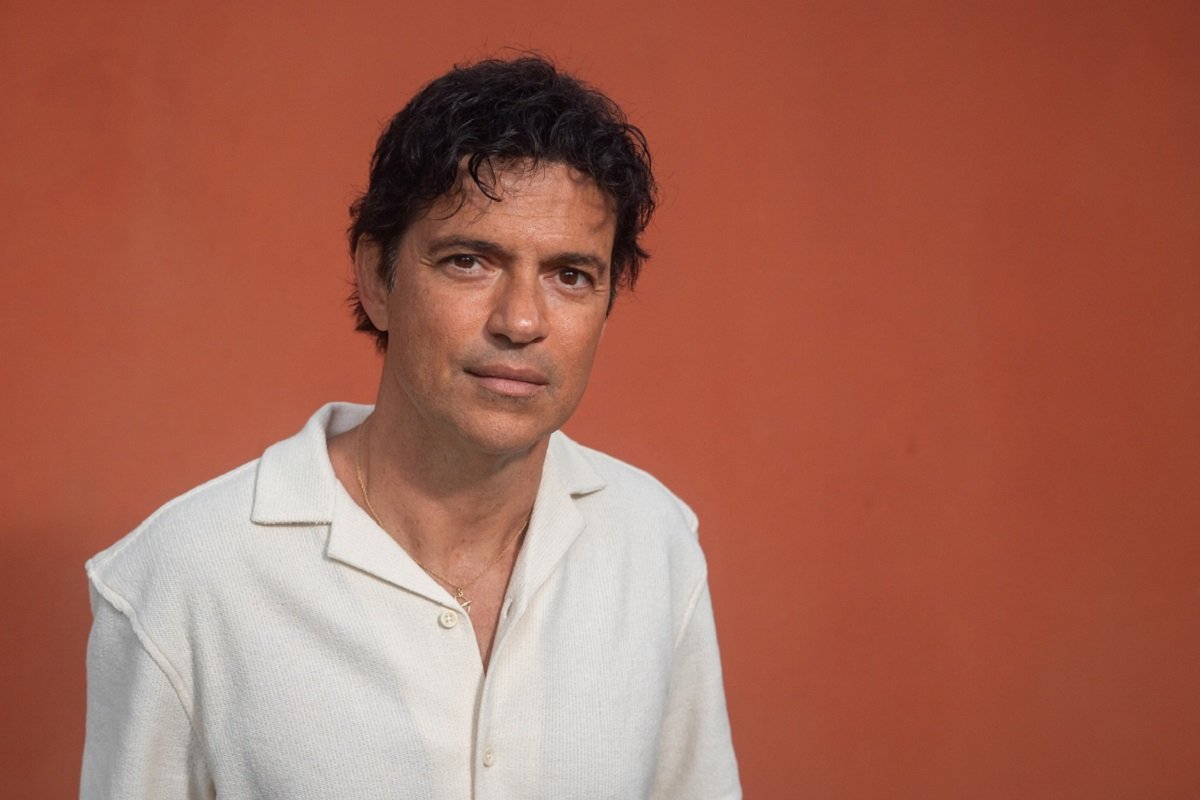 30 anos de carreira: Jorge Vercillo celebra raízes baianas e show quase esgotado em Salvador - 