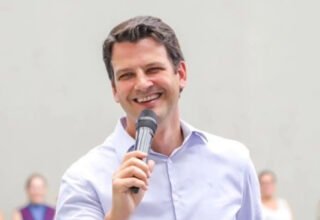 Escândalo político em Curitiba: MPE pede cassação de Pimentel por abuso de poder na pré-campanha - 