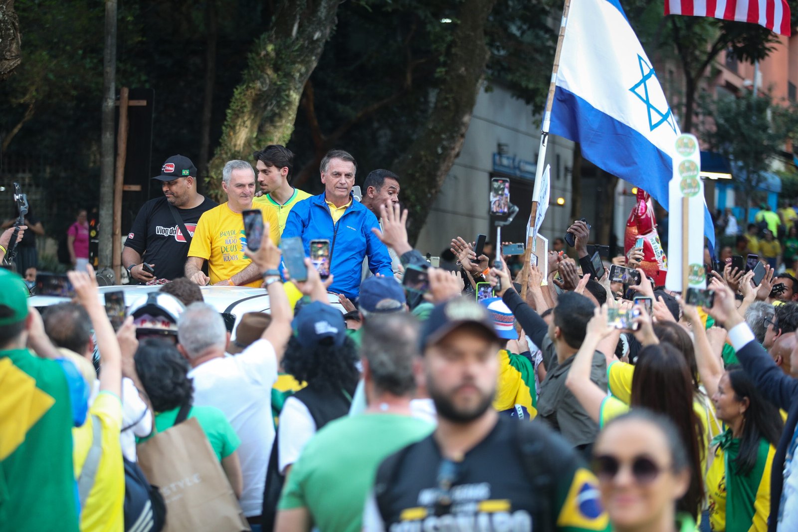 Bolsonaro diz que muda o Brasil se eleger 50% da Câmara e do Senado em 2026 - 