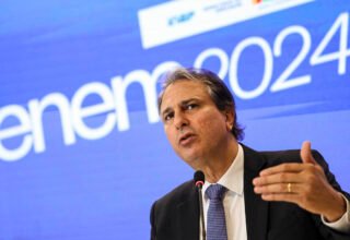 Volta às aulas marca pronunciamento de Camilo Santana com balanço da educação básica no país - 