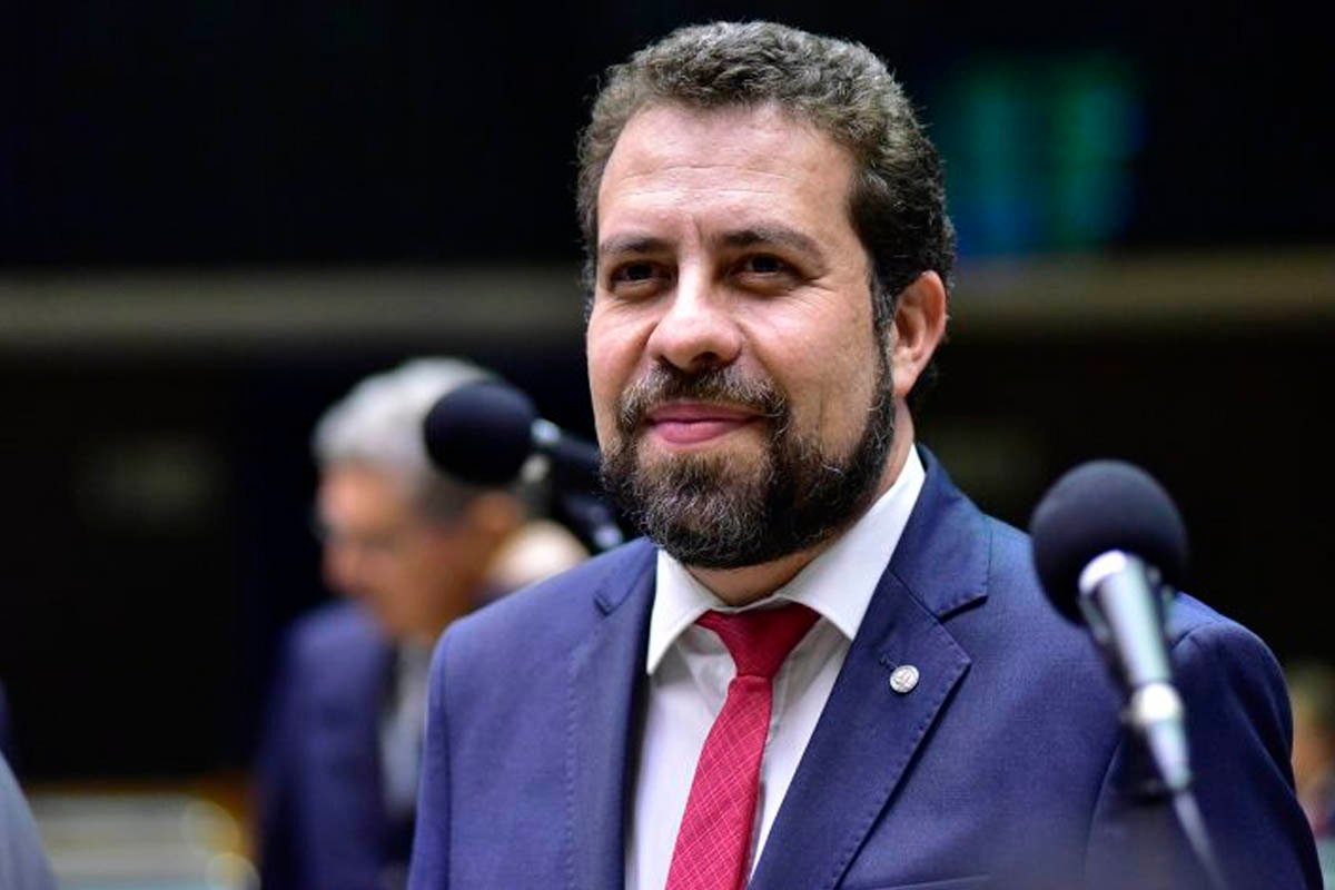 Boulos lança caravana para enfrentar avanço da extrema direita e critica militância de esquerda: ‘comentarista de Twitter’ - 