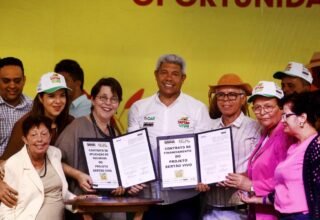 Jerônimo lança projeto Sertão Vivo para beneficiar 300 mil pessoas com água, renda e agricultura sustentável na Bahia - 