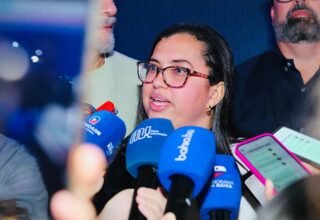 Ana Paula evita comentar investigação contra Félix Mendonça e confirma saída do PDT - 