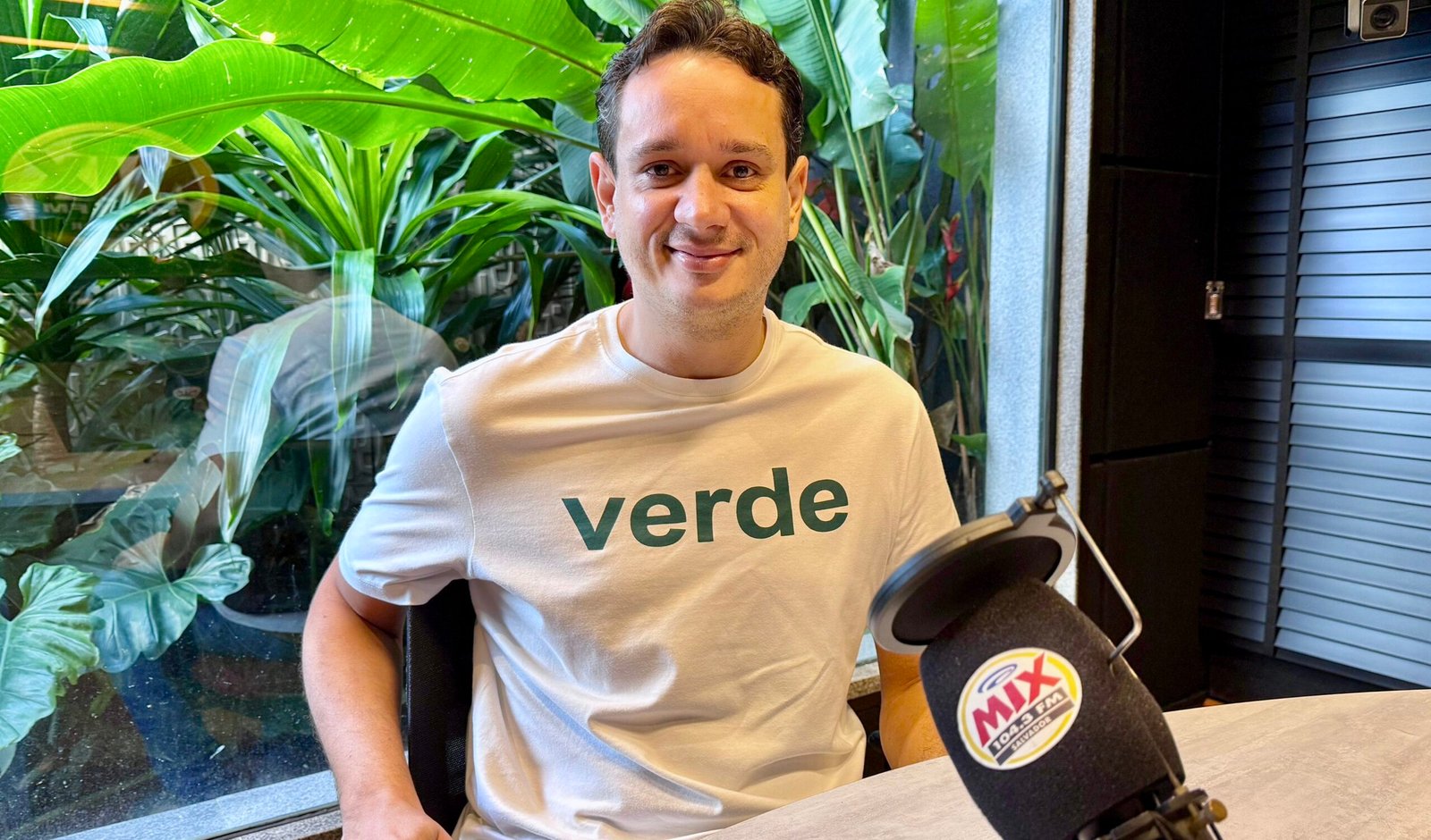 André Fraga critica abandono dos parques públicos em Salvador e cobra ação do governo do Estado - 