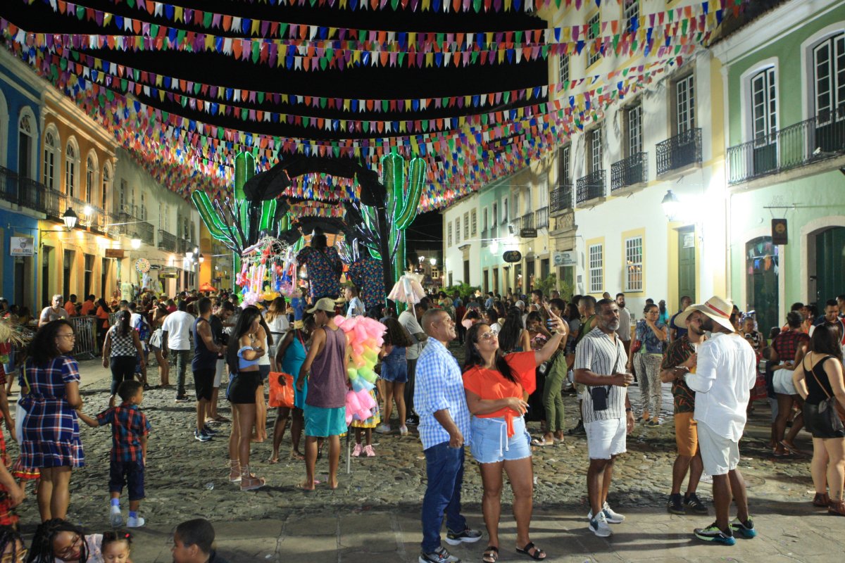 Bahia mantém crescimento no turismo acima da média nacional e projeta São João com recorde de visitantes - 