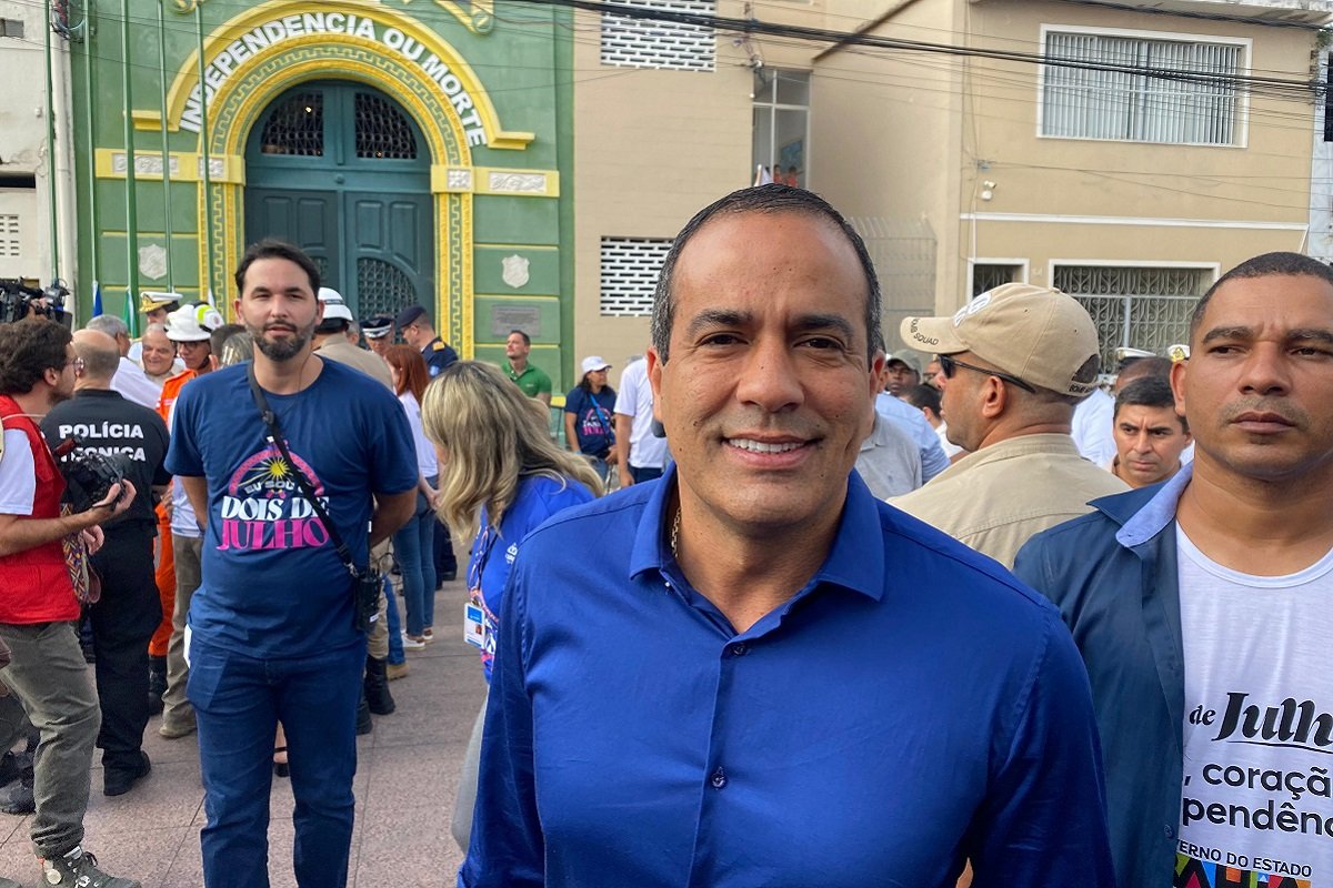 ‘Vaias? Que vaias? Não vi vaias, só aplausos’, diz Bruno Reis sobre protestos no desfile do 2 de Julho - 