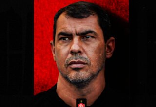 Vitória anuncia Fábio Carille como novo técnico horas após demissão de Thiago Carpini - 