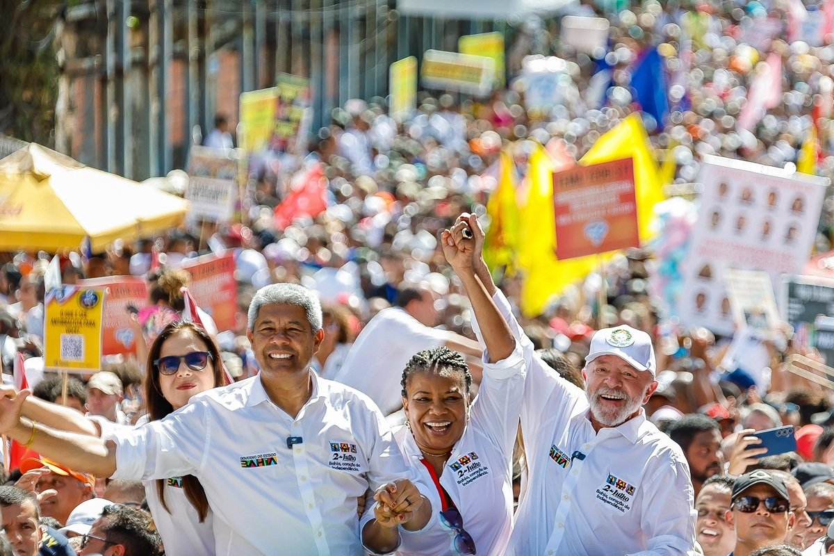Lula retorna à Bahia para anunciar investimentos em saúde e reforçar presença política no Nordeste - 