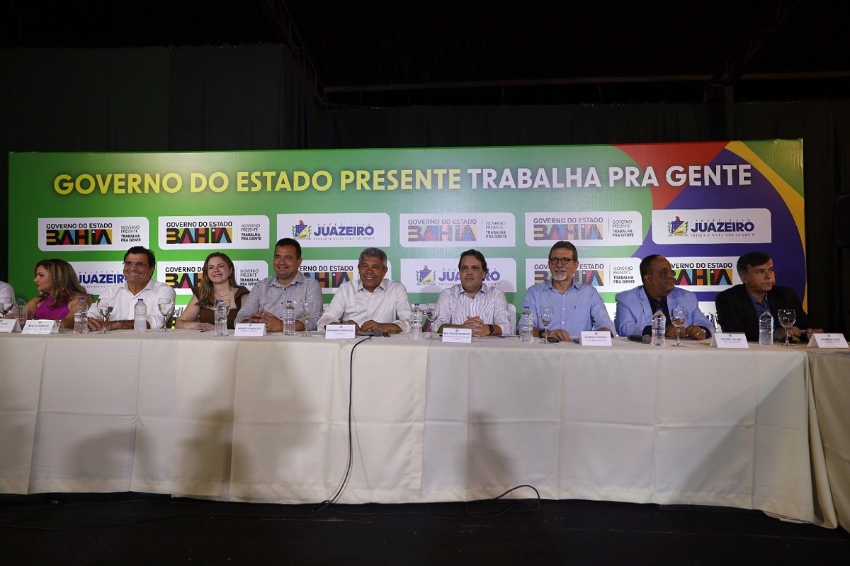 Jerônimo Rodrigues se reúne com setor produtivo em Juazeiro e anuncia pacote de investimentos para região - 