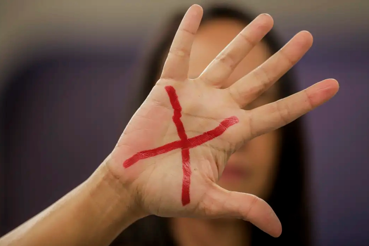 Mortes violentas caem no Brasil em 2024, mas feminicídios e crimes sexuais disparam - 