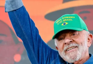 A dois dias do tarifaço, Lula volta a criticar tarifaço de Trump: ‘Seriedade não exige subserviência’ - 