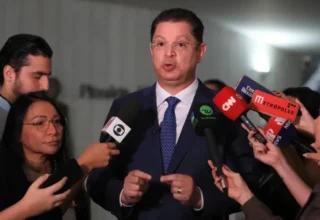 Líder do PL na Câmara diz que R$ 400 mil apreendidos são de venda de imóvel: ‘Nada de ilegalidade’ - 